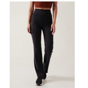 Athleta Delancey Straight Cargo Pant SIZE small petite